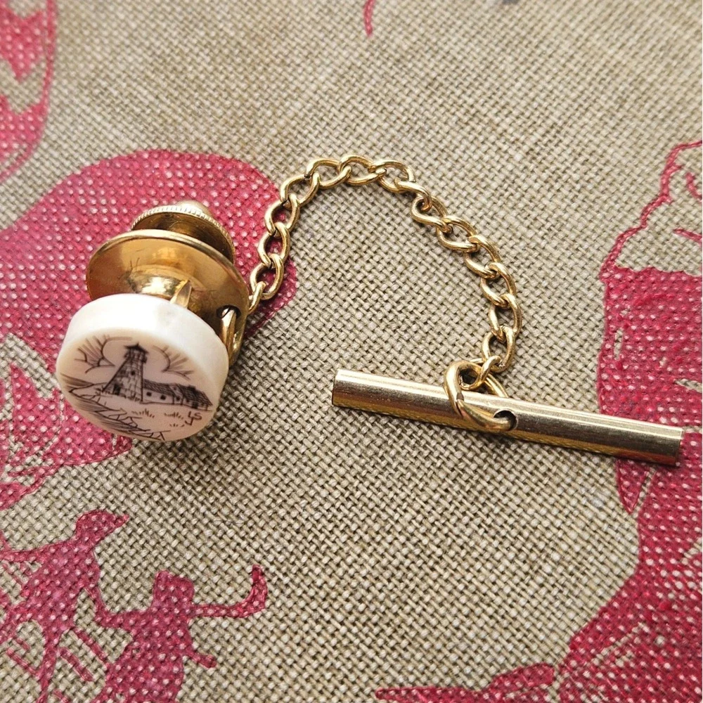 Vintage Scrimshaw Beach Nautical Lighthouse Tie Tack Gold Tone Chain T-Bar